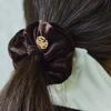 your MINI SCRUNCH / BROWN