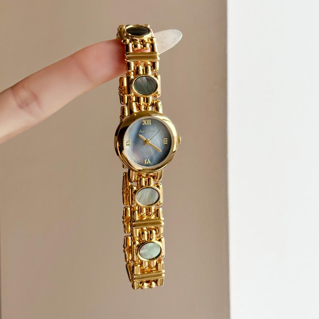 Light Luxury Women's Watches Aurora Natural Shell High Quality Bracelet Quartz Wristwatch Roman Numerals Round Dial Woman Watch