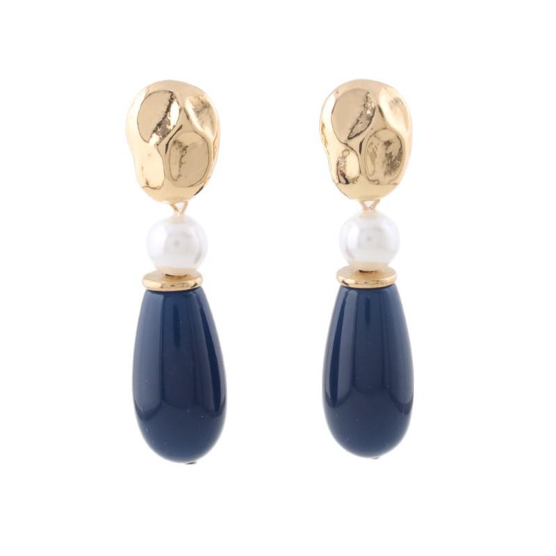 European Vintage Pearl Drop Earrings: Elegant Resin Design for Women