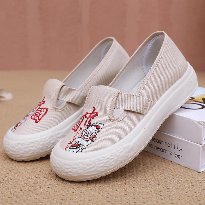 

Весна и лето, новые старые Пекинские женские парусиновые туфли, дышащие и удобные однопедальные ленивые туфли, модная универсальная рыбацкая обувь 35