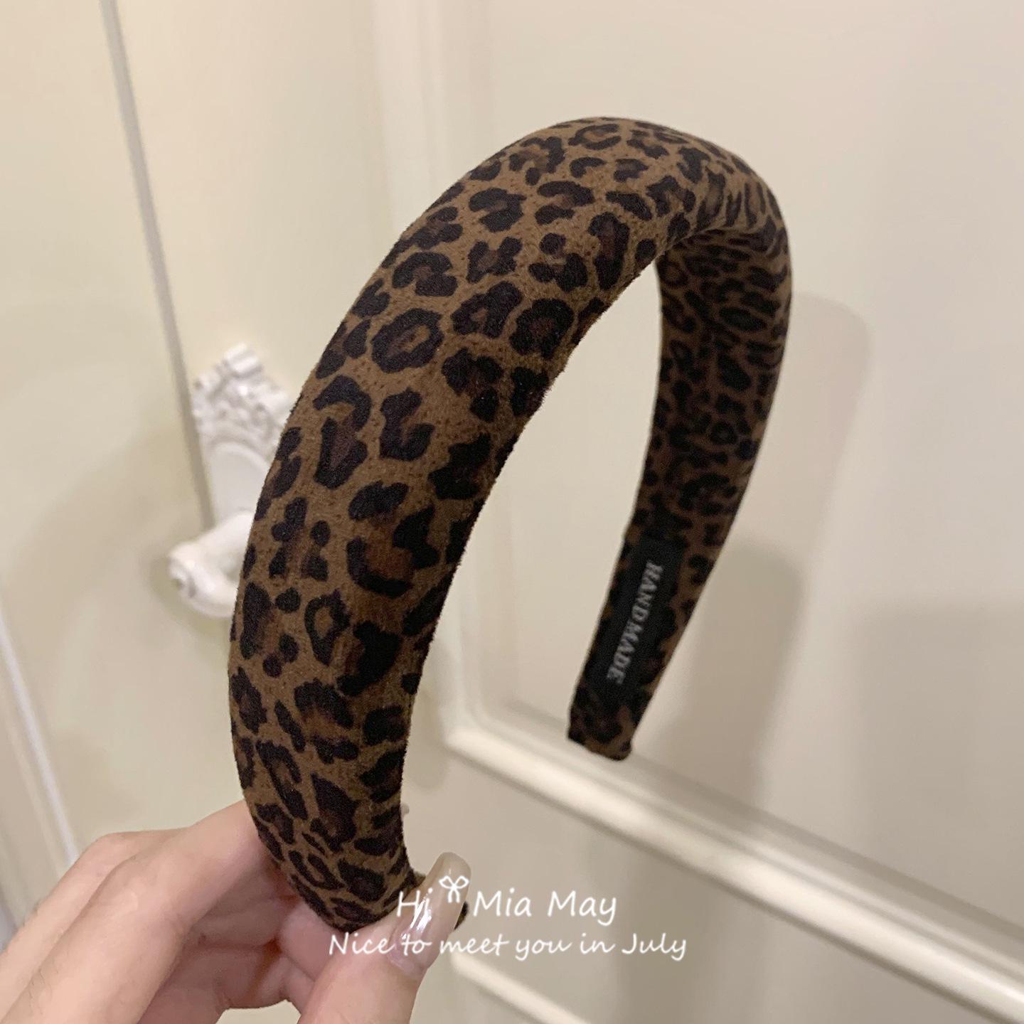 

Ретро Повязка на голову с леопардовым принтом для женщин – Высокая, Нескользящая, Модная заколка для волос 2025