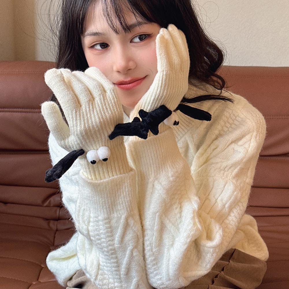 Winter Magnetic Couple Gloves – Cute Plush Hand Warmer Mittens for Students & Outdoor Use