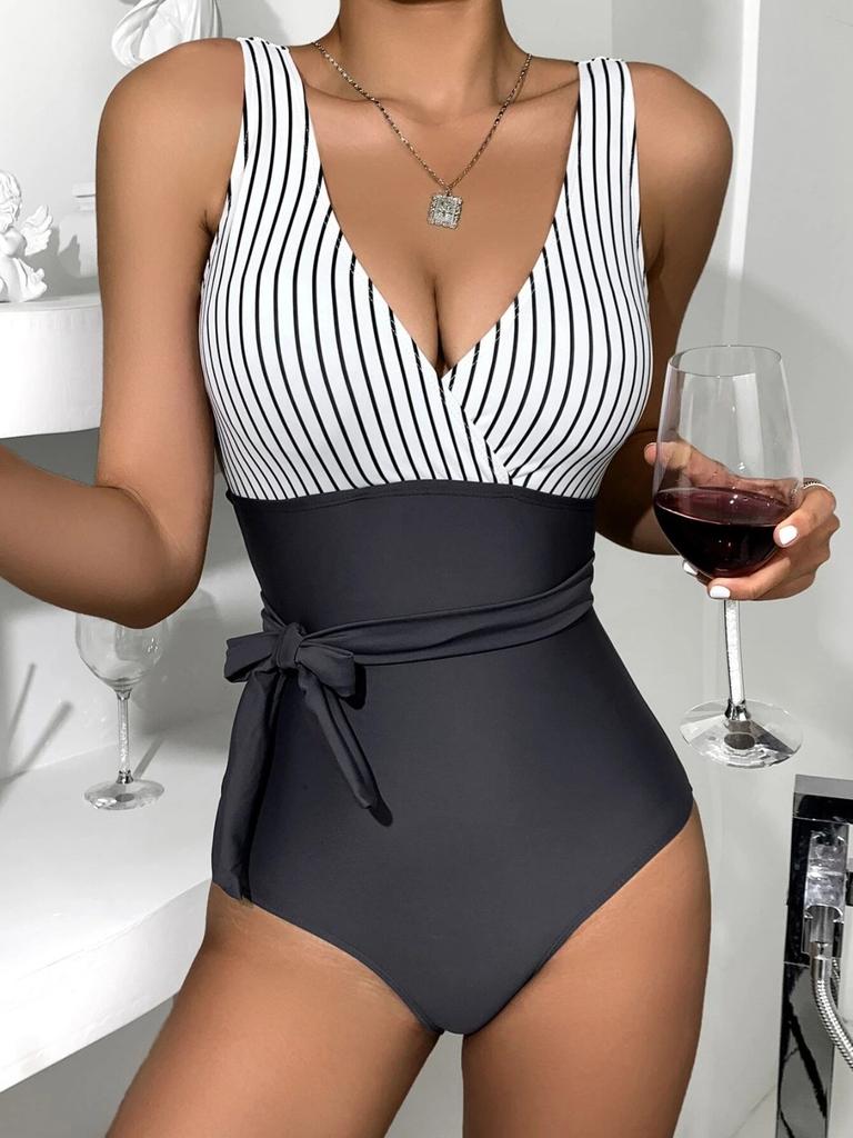 Women's One-piece Swimsuit, Women's Color Blocked Suspender, Sexy Backless Bikini