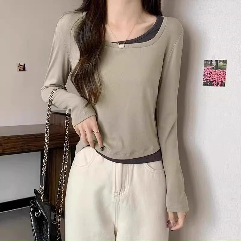 

Дизайнерская футболка из двух частей с квадратным вырезом на правом плече для женщин на раннюю осень с коротким верхом и длинными рукавами контрастного цвета S