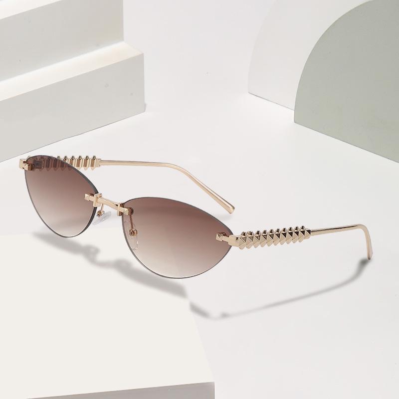 Trendy Unisex Cat Eye Sunglasses with Metal Rivet Legs - Kuaishou Style