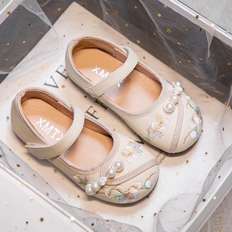 2026 Spring/Autumn Embroidered Hanfu Shoes for Baby Girls, Ancient Style Leather Princess Shoes, Trendy Children's National Style Footwear