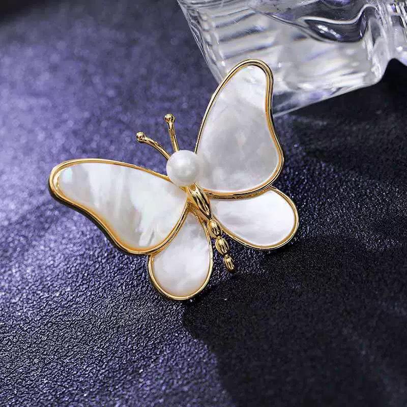 Elegantní Brož Motýl s Kamínky - Dekorace na Dámský Svetr & Kabát