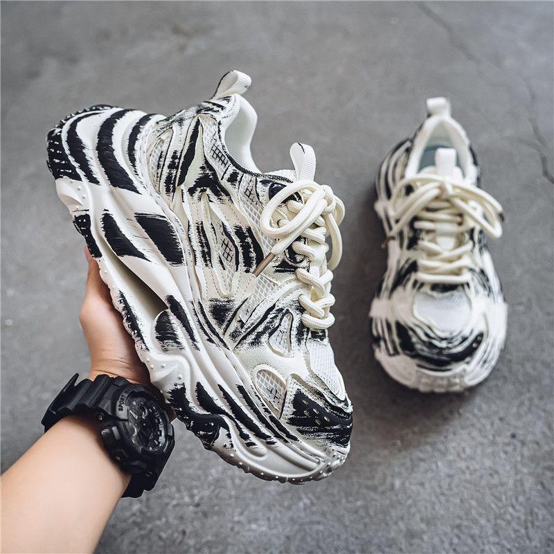 Fashion Miked Colour Thick Platform Male Sports Shoes Low-Top Light Stylish Breathable Cheap Liquidation Athletic Men's Casual Sneakers