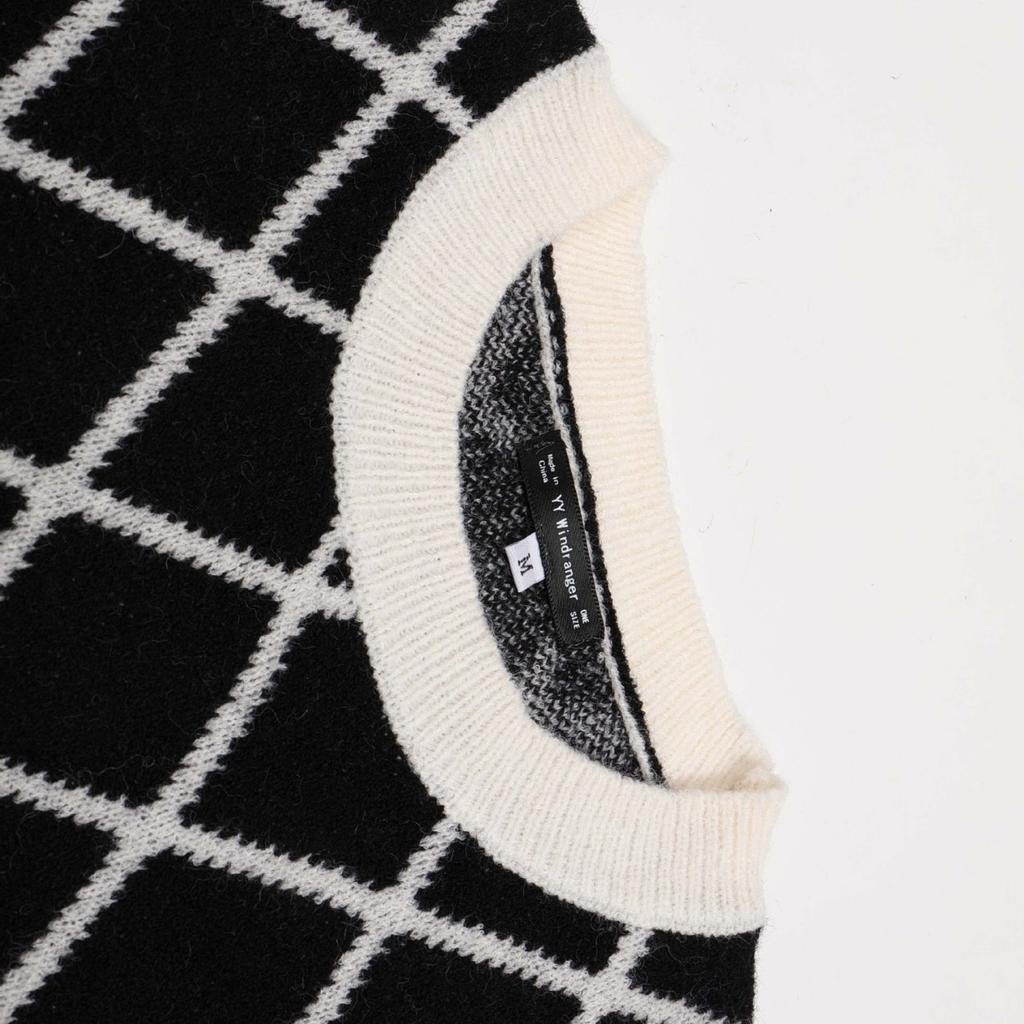 Vrstvený top na dojíždění: Svetr s kulatým výstřihem, kontrastní barvou, kostkovaným vzorem, oboustranným žakárovým úpletem a dlouhými rukávy