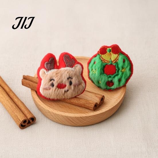 Soft Skin Friendly Cat Toys Christmas Toy, Plush Santa Claus Snowman Elk Tree Claw Scratching Chew Bite Interactive Pet Enrichment Toy for Indoor Cats