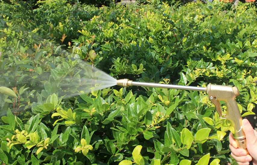 High-Pressure Car Wash Water Gun with Retractable Soft Hose & Nozzle for Tap Water & Flower Watering