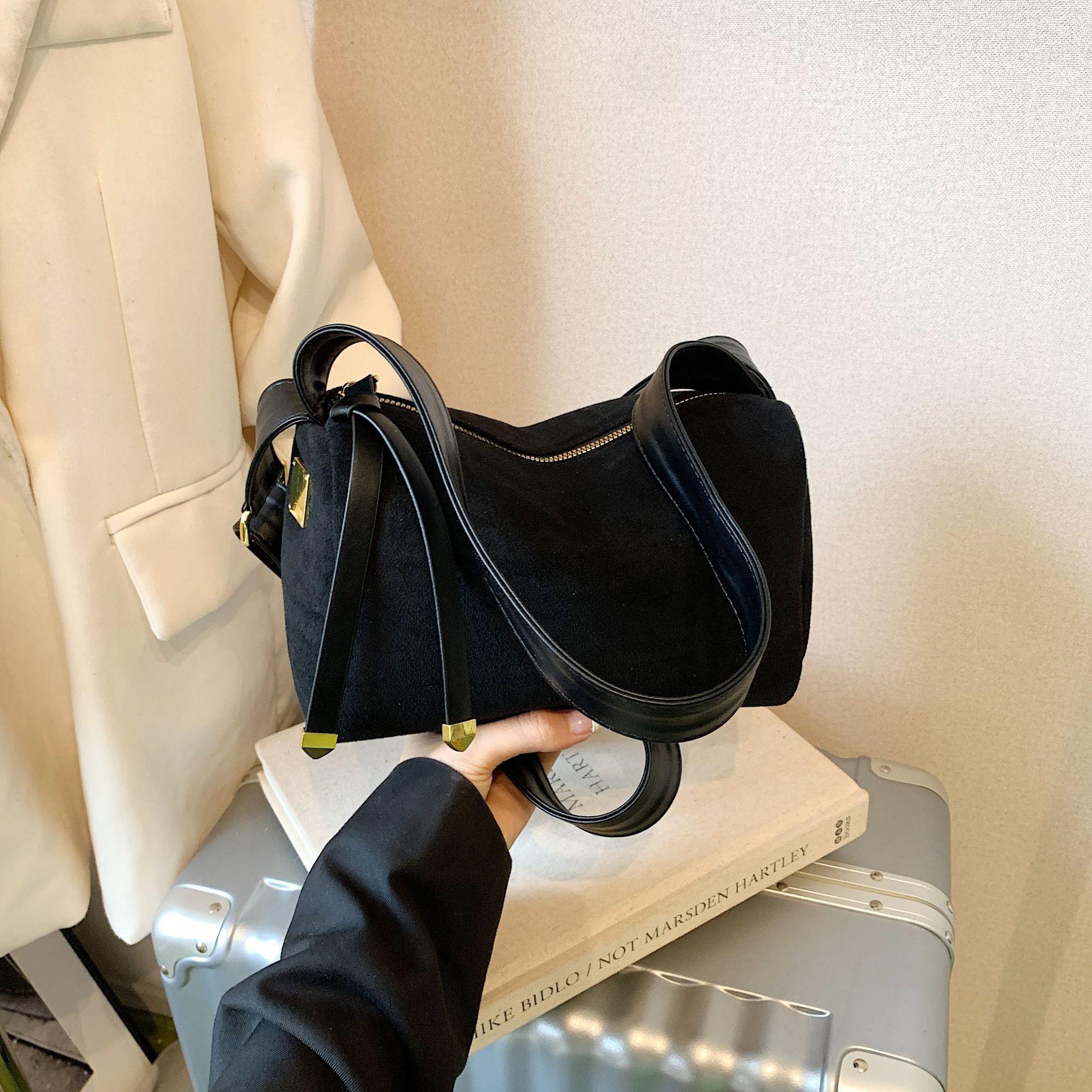 Ретро замшевая сумка подмышку женская новая универсальная в иностранном стиле на одно плечо кроссбоди сумка-подушка модная женская сумка чёрный