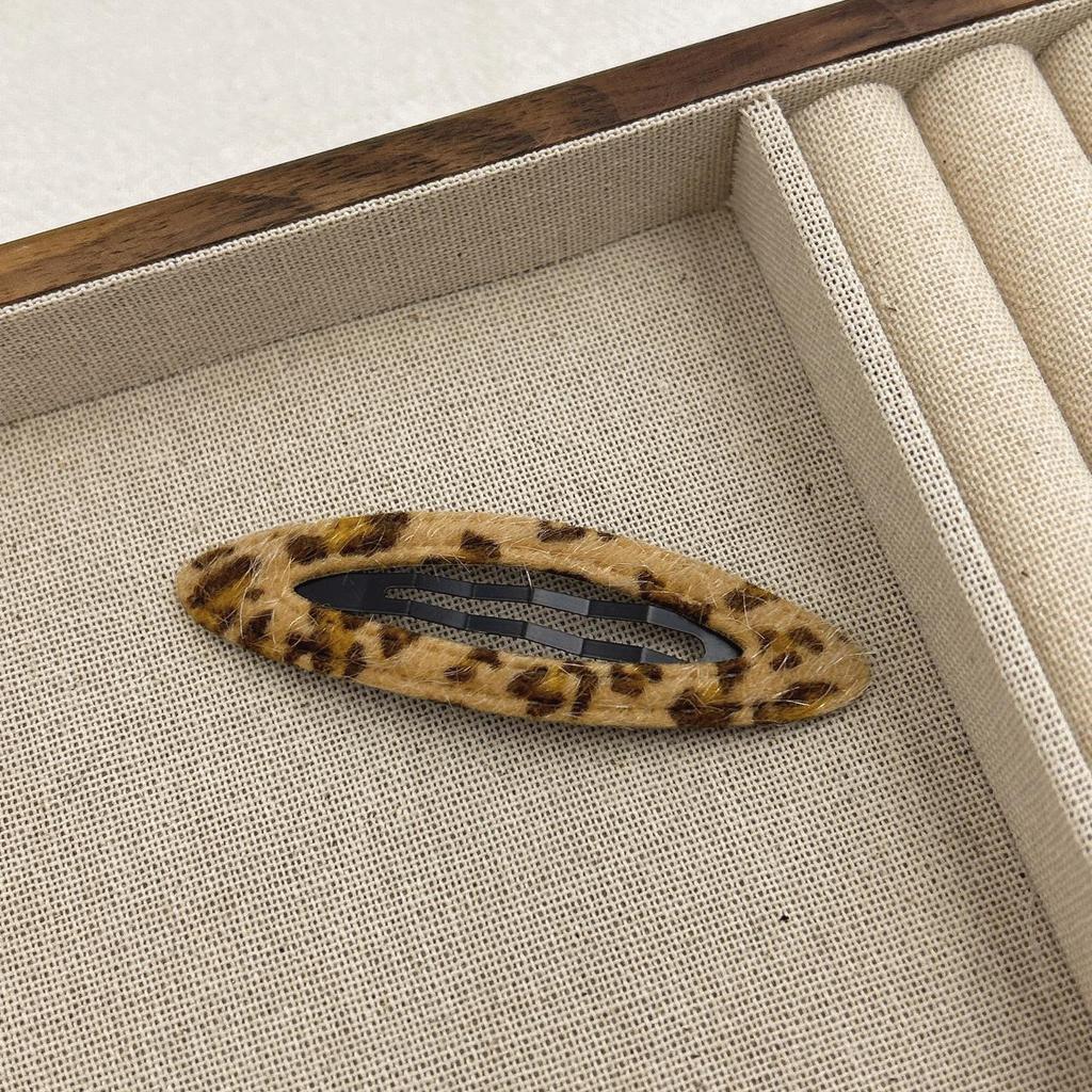 Korean Leopard Print Hair Clip for Babies - Forehead, Side Bangs, Back of Head Accessory for Autumn & Winter.