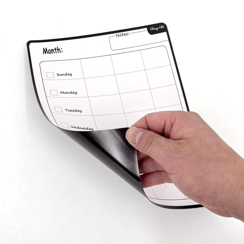 Magnetický lednicový kalendář a psací tabule pro suché mazání