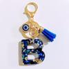 1 Stück Buchstaben-Charms-Anhänger mit Strasssteinen und Quaste Blaue Harz Initialen Schlüsselanhänger Stilvolles Geschenk für Frauen