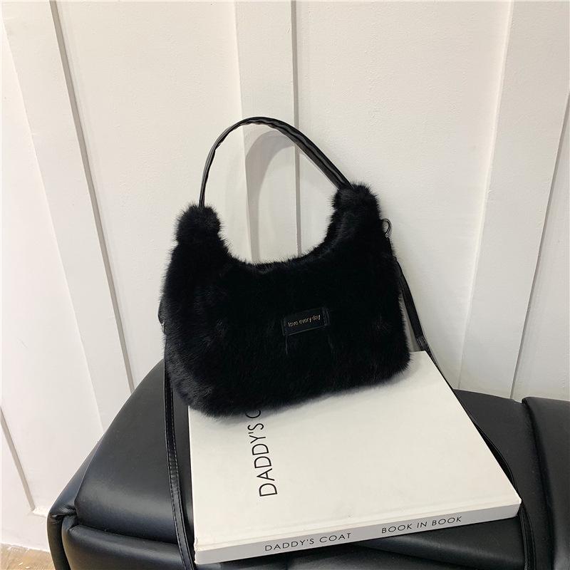 Women's Fluffy Shoulder Bag 2025: Versatile Fashion Crossbody Handbag for Autumn/Winter