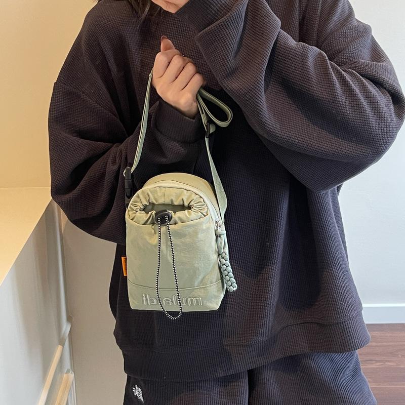 Korean Version of Solid Color Shoulder Bag Light Travel Personality Leisure Niche Design Small Square Bag Leisure Art Messenger Bag