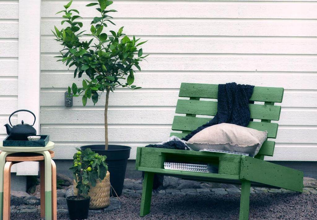 Dulux Weathershield Paint For Wood, Metal And Pvc Dark Green Ral60 1 Pc