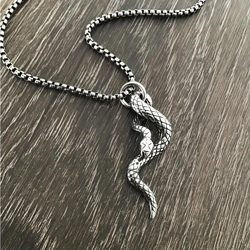 European and American Snake Pendant Necklace Men s Trendy Retro Animal Snake Pendant Halloween Accessories 60CM(Necklace Long)