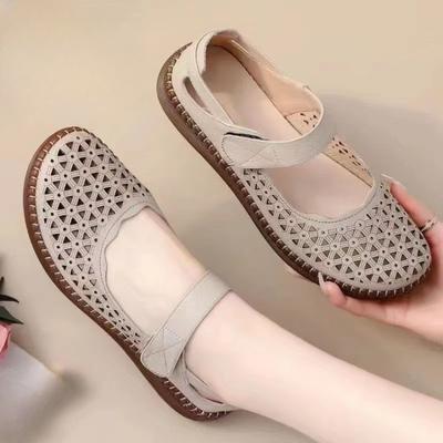 Sandals Breathable Soft-soled Casual Crocs Perforated Anti-slip Beach Shoes