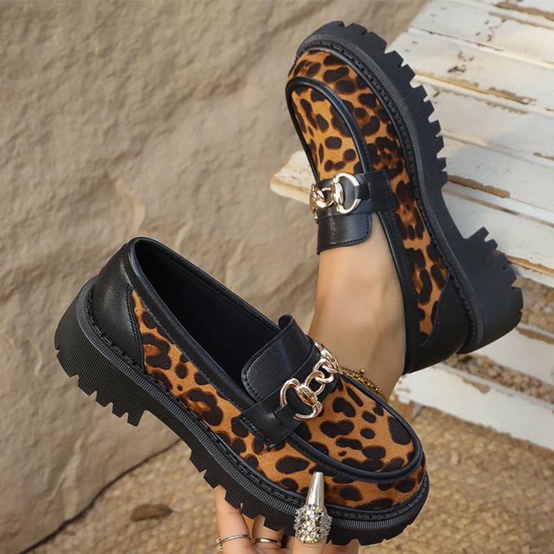 Retro Suede Leopard Loafers Shoes for Women Metal Decoration Round Toe Women's Loafers Casual Chunky Platform Shoes Lady