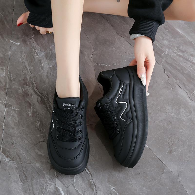 

Женские белые туфли на платформе, новая мода осени 2025 года, легкие и удобные универсальные спортивно-повседневные кеды на подошве-маффине 40 чёрный