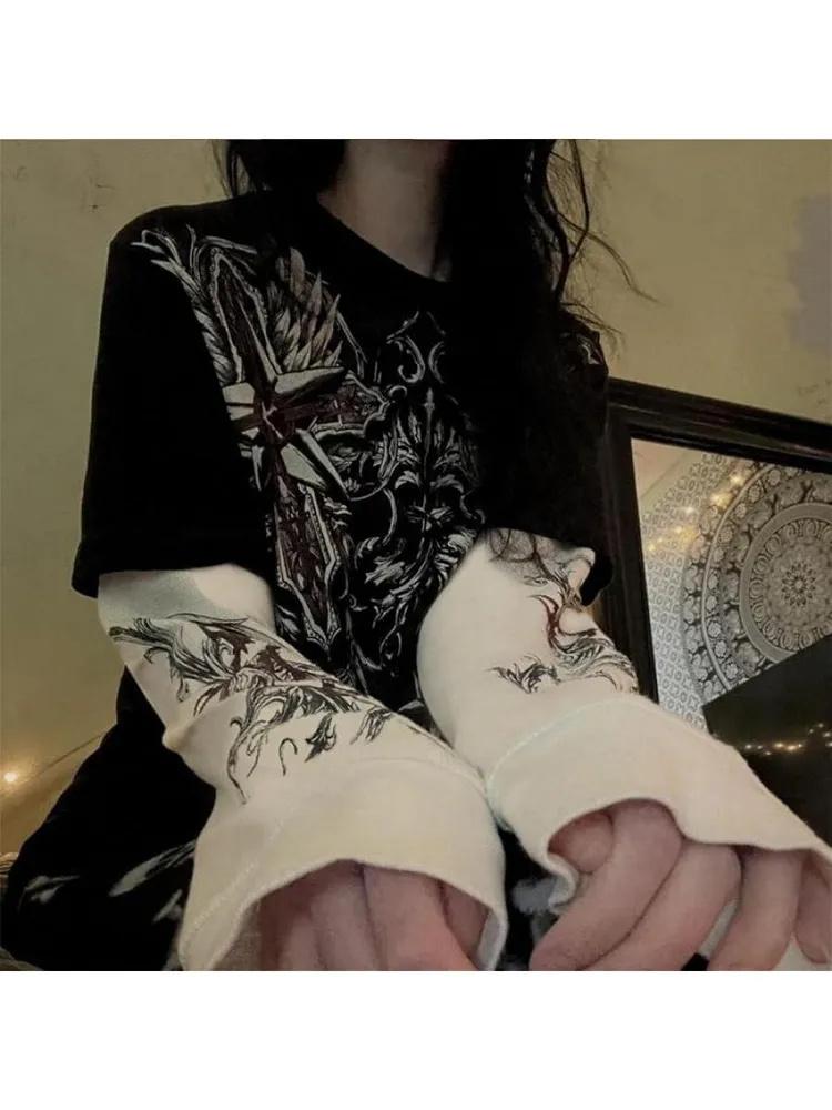 Long-sleeved T-shirt, Loose Fit, Faux Two-piece, Round Neck, Retro Print.