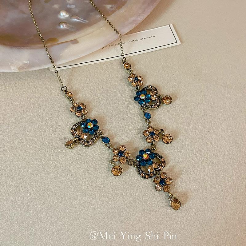 European and American high-end flower pendant necklace light luxury retro niche collarbone chain antique Hanfu versatile jewelry