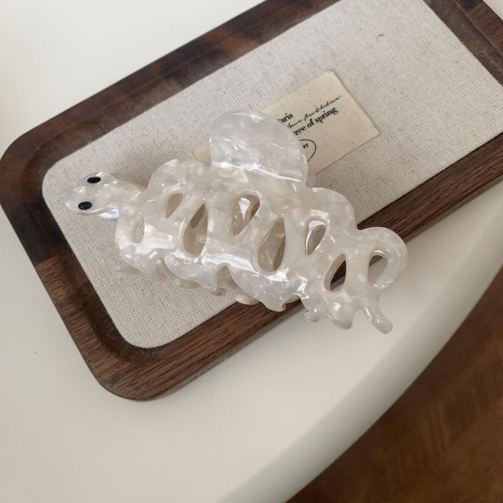 Neues Design 10,3CM Gemustert Schlangenform Hohl Haarspange Retro Acetat Hai-Klammer Haaraccessoires Für Frau Mädchen