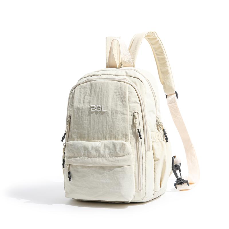 

Large Capacity Lightweight Backpack Multifunctional Chest Bag Crossbody Bag бежевий