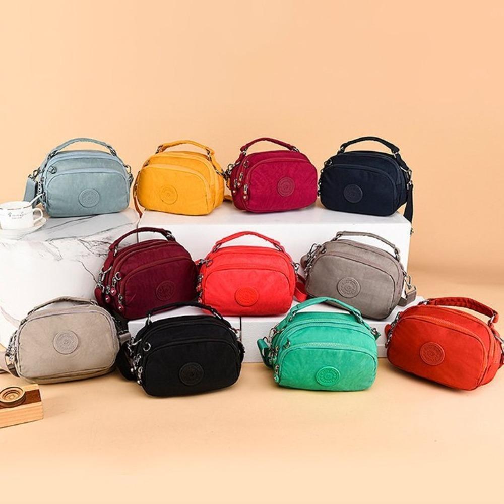 Large Capacity Middle Aged Mom Bag Nylon Small Square Bag Light Weight Ladies Messenger Bag Female
