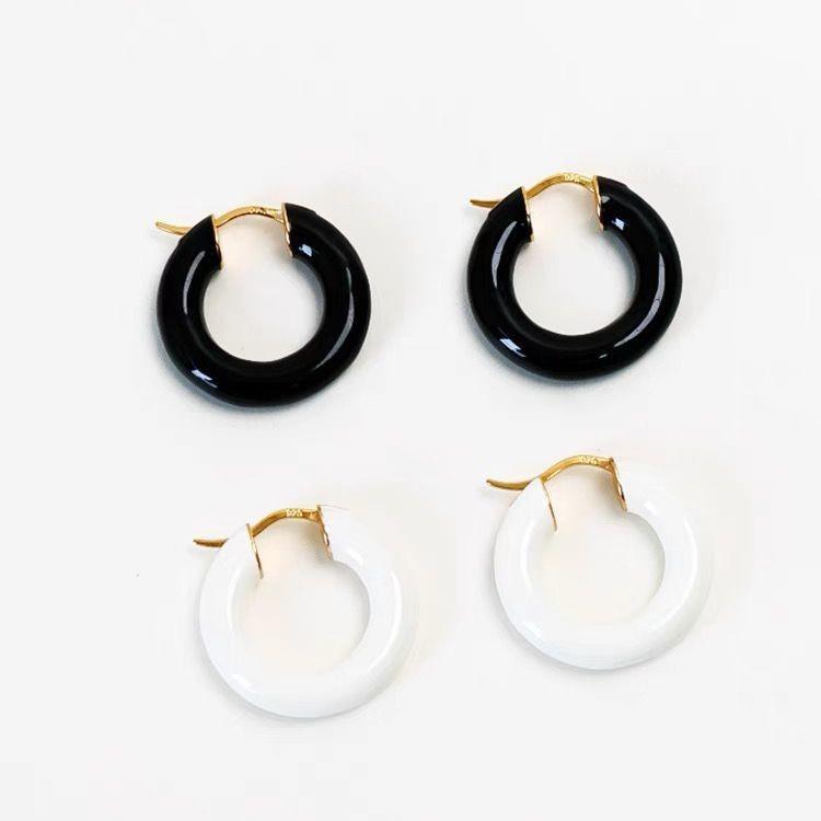 2026 High-end Retro Black Glaze Earrings Women's 925 Sterling Silver Stud Earrings Fashion Versatile Earrings Niche Light Luxury Earrings