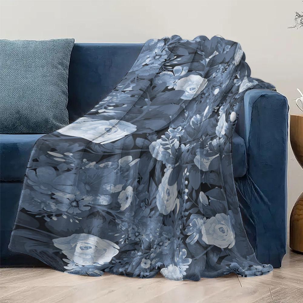 Dark Blue Floral Fleece Blanket Watercolor Rose Print Soft Warm Throw Blanket for Sofa Bed Couch Decoration