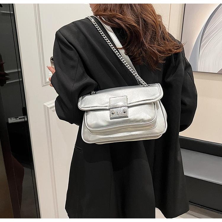 Women's PU Leather Shoulder Bag Crossbody Bag and Travel Bag Luxury Brand Chain Bag