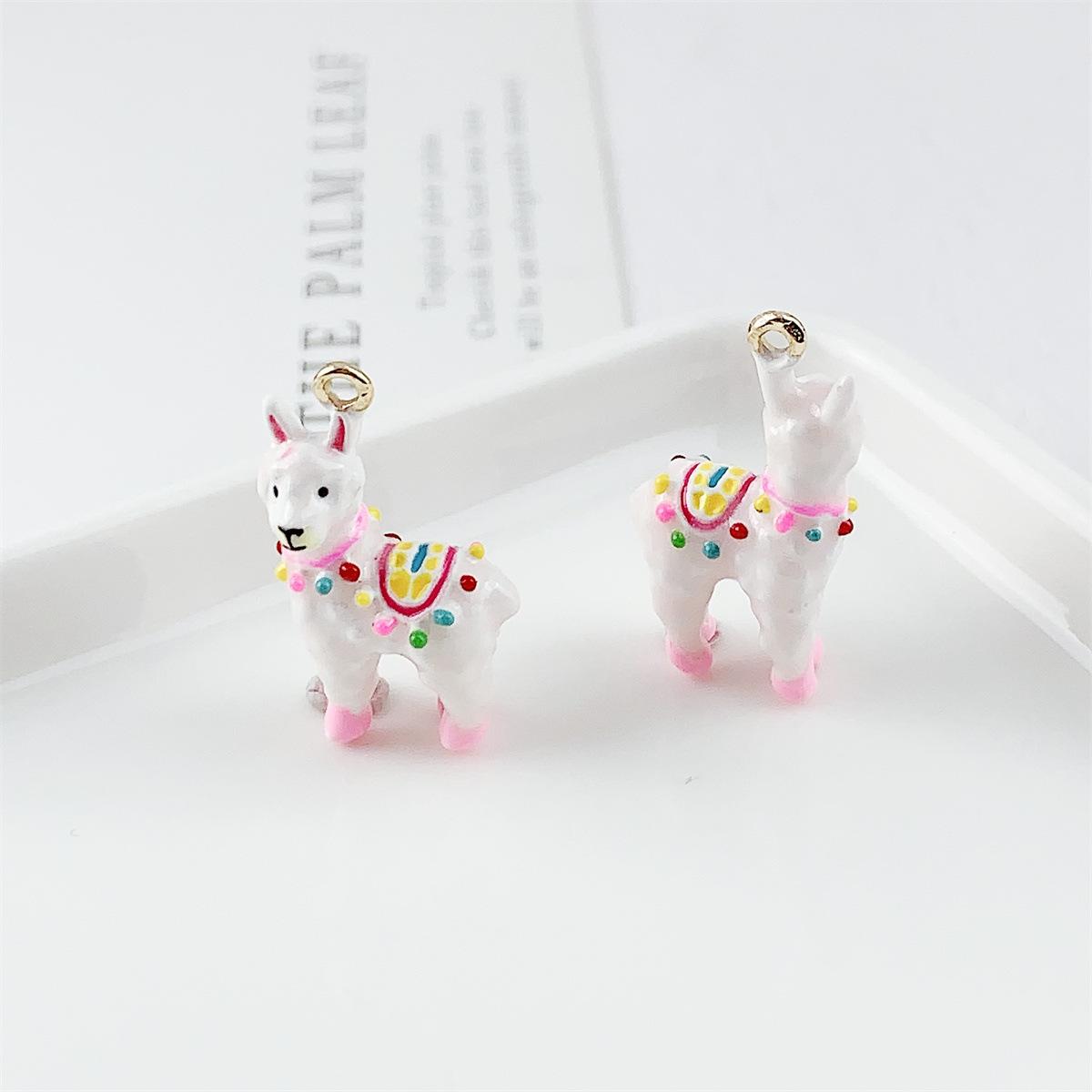 

Colorful 3D Alpaca Cartoon Charm Pendant for DIY Jewelry Bracelet Necklace 14x25mm 4.5g each