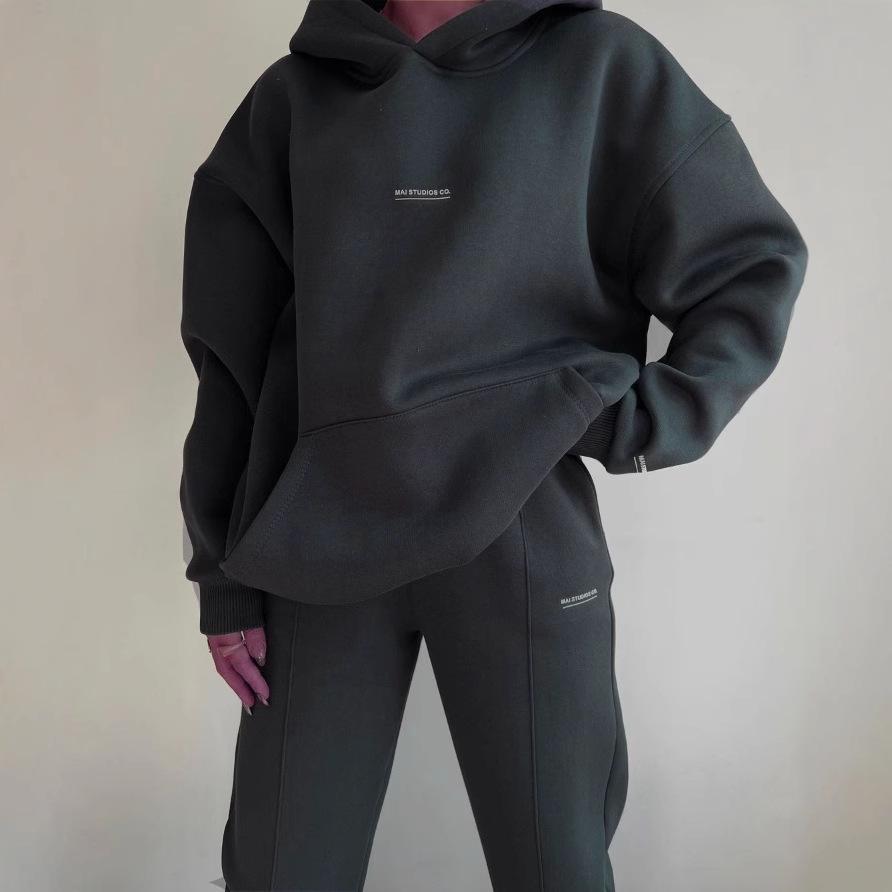 

Autumn and Winter New Casual Velvet Long-sleeved Hooded Letter Print Sweater Trousers Set XL