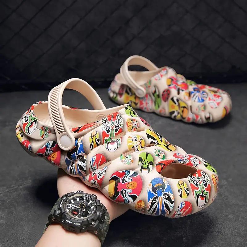 Fashion Slippers for Men Platform Beach Hole Low Price Rubber Clappers 2025 Sandals Man Adult Mascullino Elegant Fun Style Casual Shoes