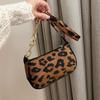 Vintage Straßenketten-Handtasche Plüsch-Leopard Damen-Umhängetasche Tägliche Straßen-Tote Luxus-Designer-Handtasche