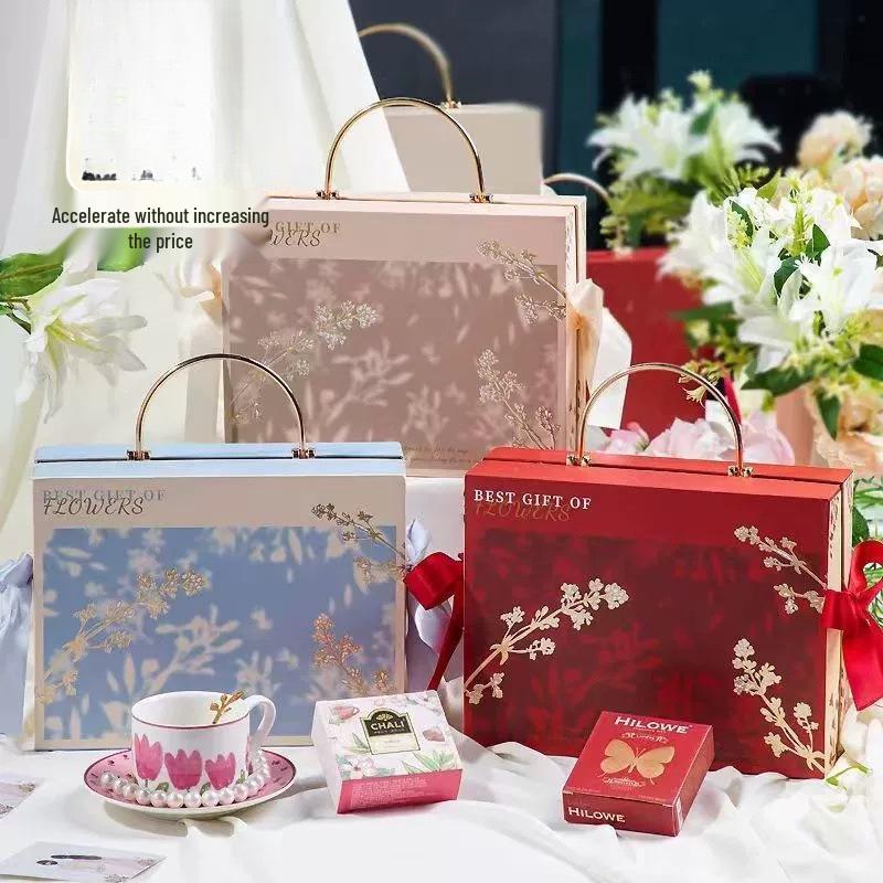 Luxurious European-Style Chinese Wedding Candy Gift Box with Hot Stamped Metal Handle