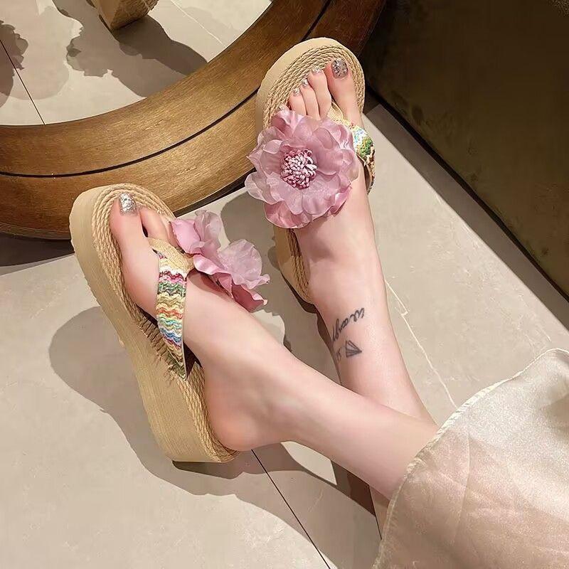 Cool slippers women's summer outer wear 2025 fashion outer wear versatile platform heel fairy wind flower vacation beach shoes