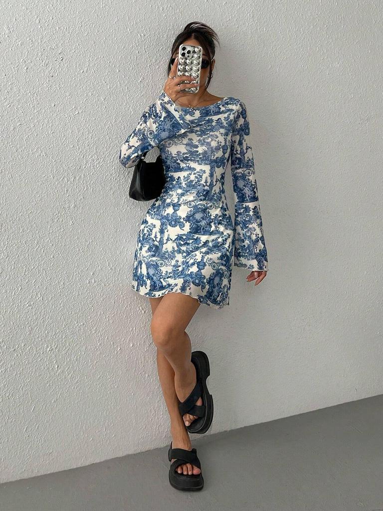 2025 Spring/Summer Women's Printed Flared Sleeve Backless Mesh Dress