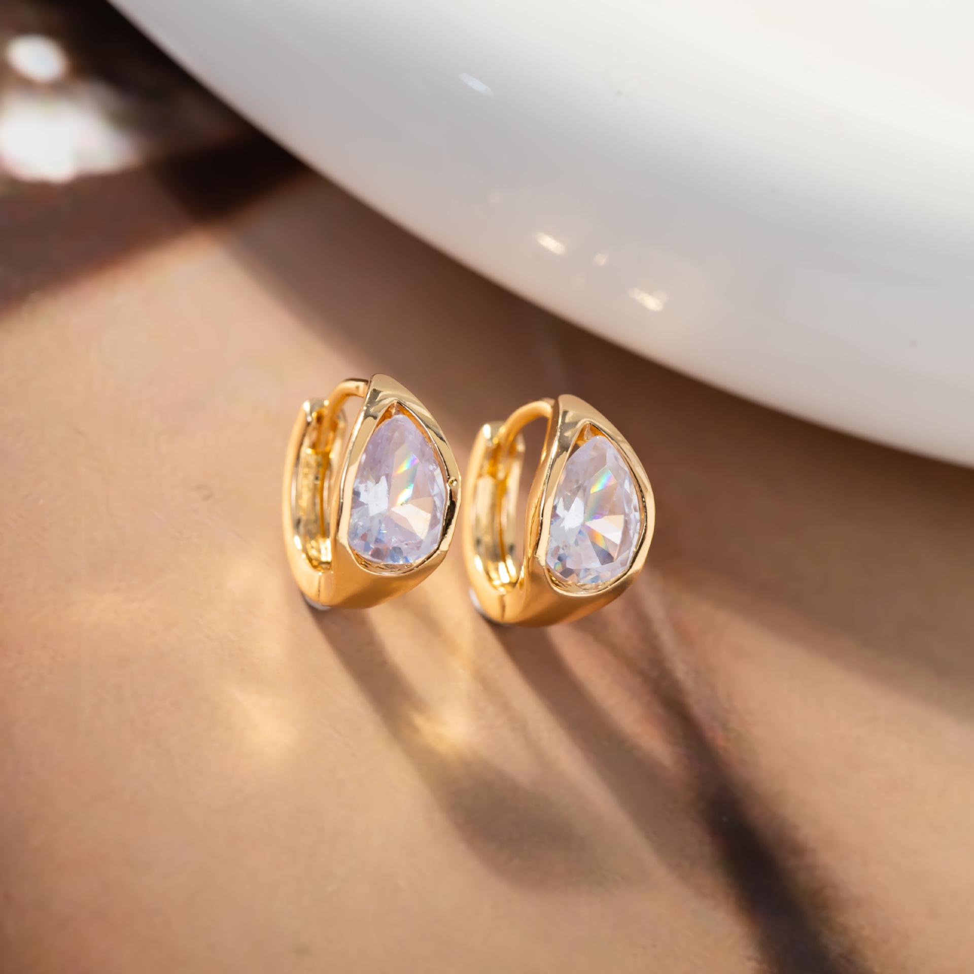 French Retro Zirconia Diamond Gold-Plated Stud Earrings for Women