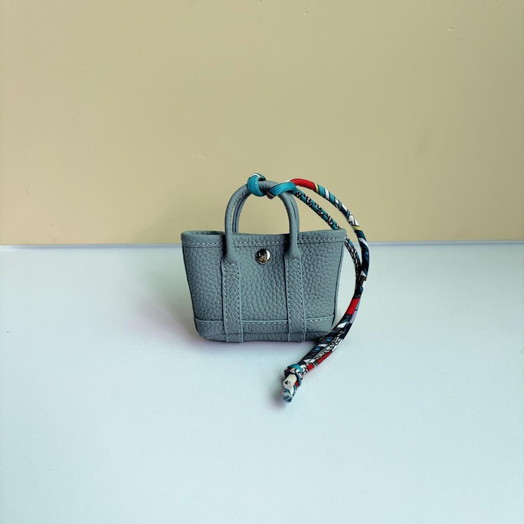 New leather garden small bag 2025 trendy mini garden bag foreign gas bag pendant creative car pendant