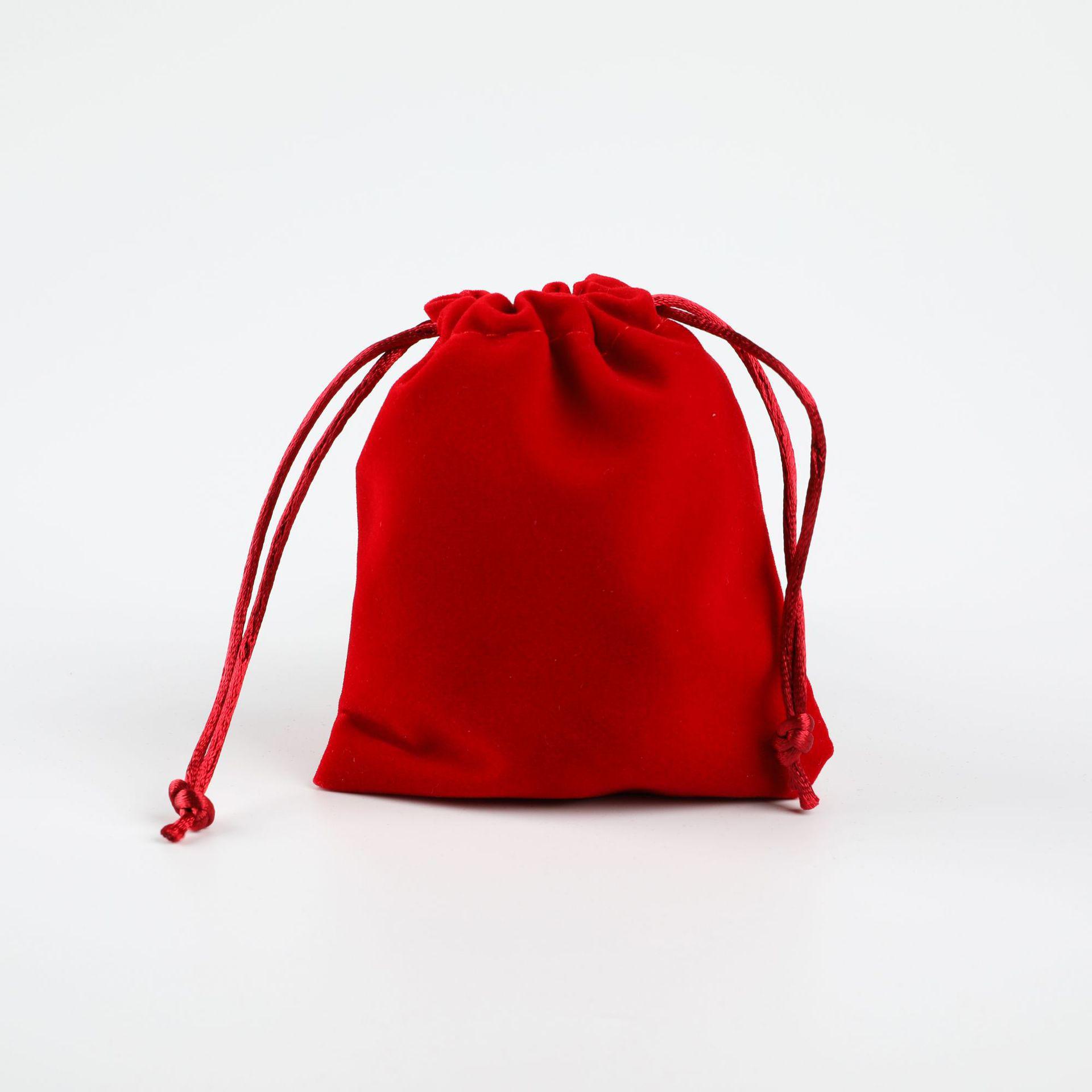 

Фланелевый мешочек для украшений на шнурке - небольшой тканевый чехол для хранения аксессуаров на удачу 9x7