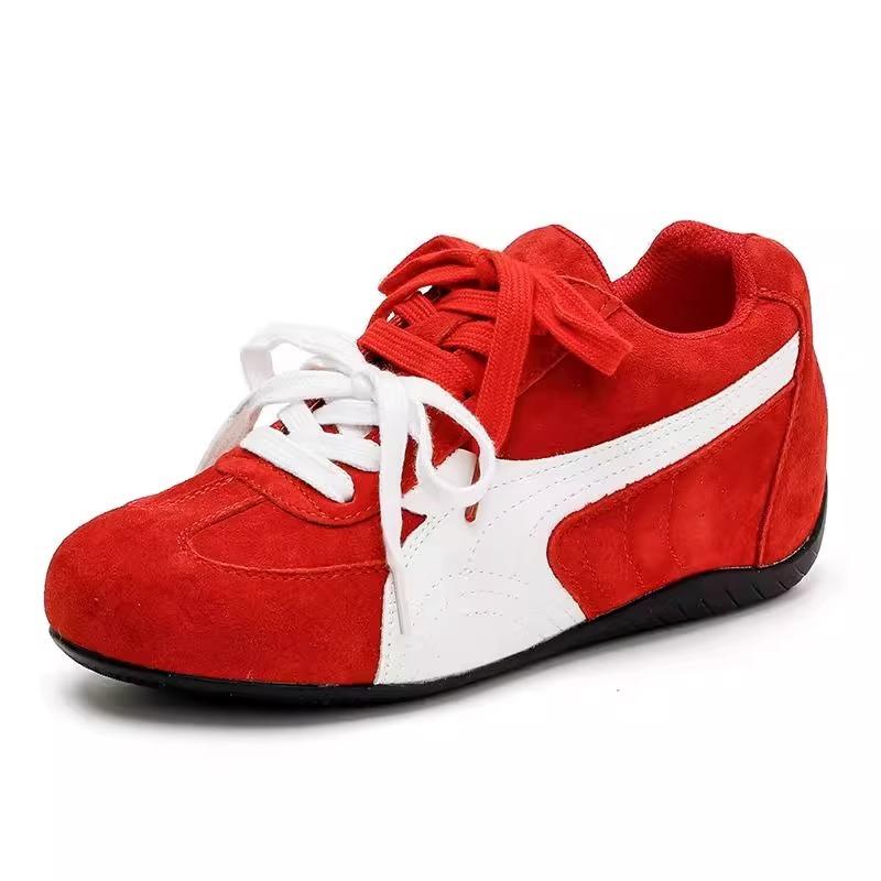 6Cm inner height increase German training shoes women's 2025 new versatile flat-soled retro Forrest Gump shoes red leather casual shoes.