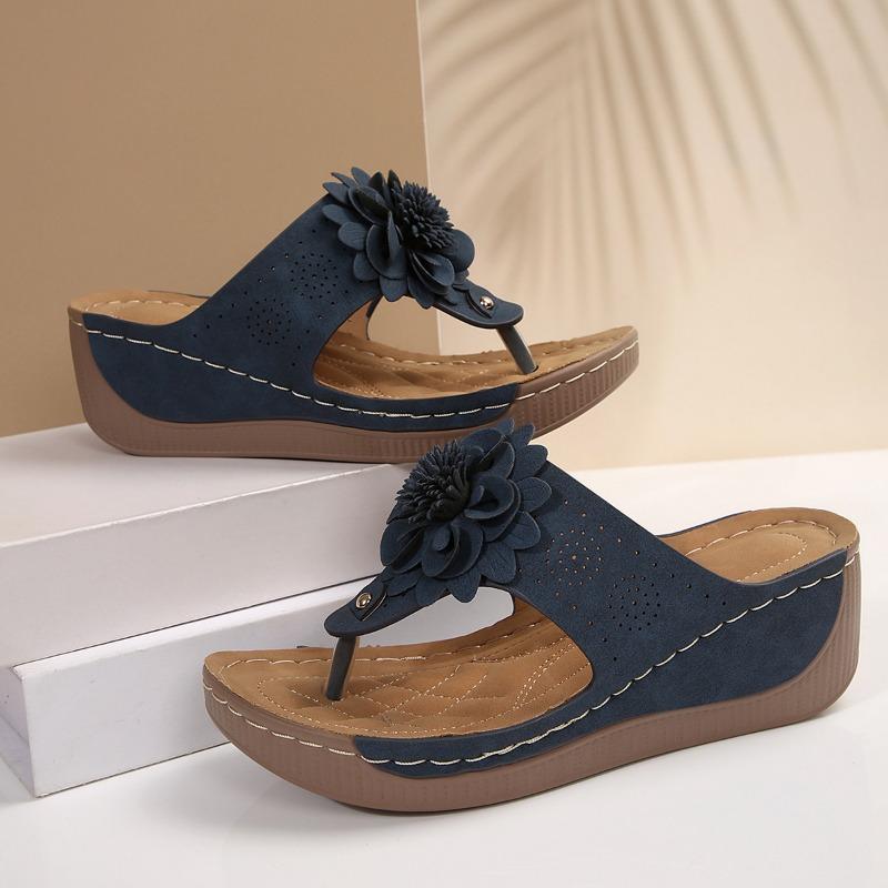 Flower platform flip-flops women's new summer fashion casual wedge heel pinch foot platform beach shoes