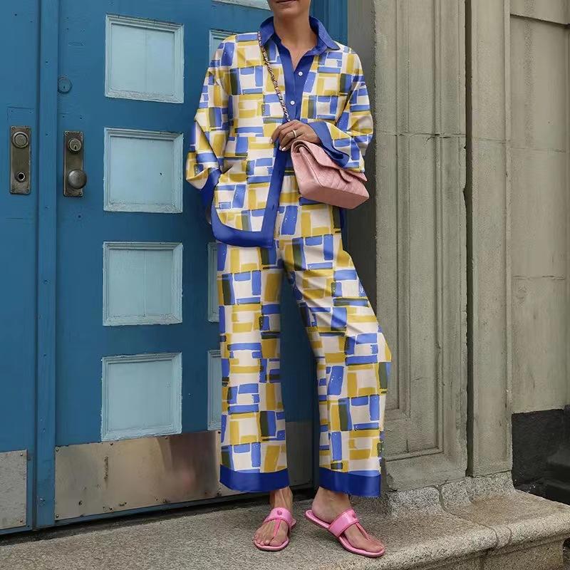 Grünes geometrisches Print Damenhemd und Wide Leg Hosen Kombinationsset