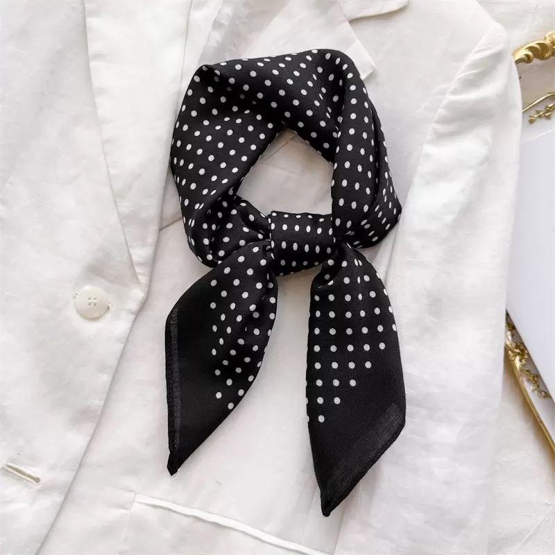 2024 Luxury Animals Floral Print 70cm Cotton Velvet Square Scarf for Women Soft Neckerchief Lady Hijab Neck Tie Hair Headbands