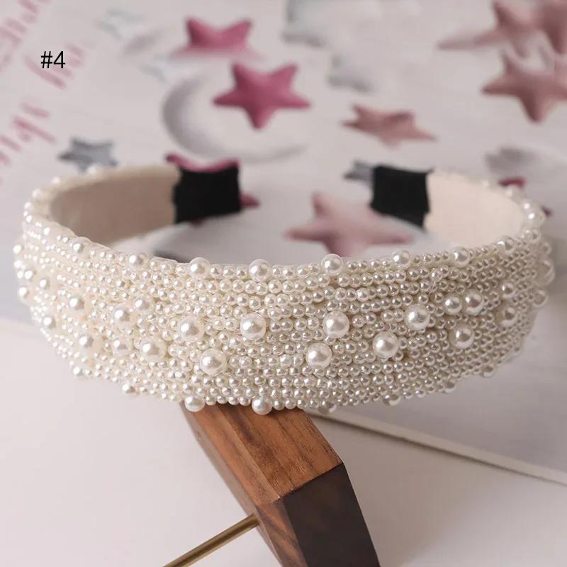 Women Fashion Retro Pearl Headbands Exquisite Hair Accessories for Women's Hands Girl's Hair Accessories Fashion Creative Gifts