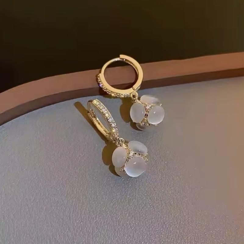 New Gold Plated Light Luxury Cat Eye Stone Earrings For Women Trendy Temperament Jewelry Anniversary Day Gifts